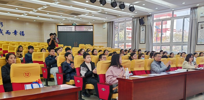 65aa3179a5af210ad5e3d49237c2d54.jpg